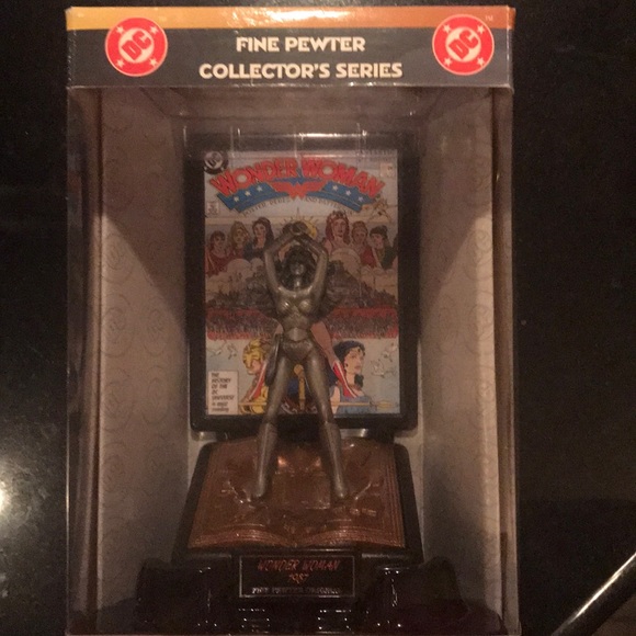 DC Comics Other - DC -FINE PEWTER COLLECTORS SERIES WONDERWOMAN